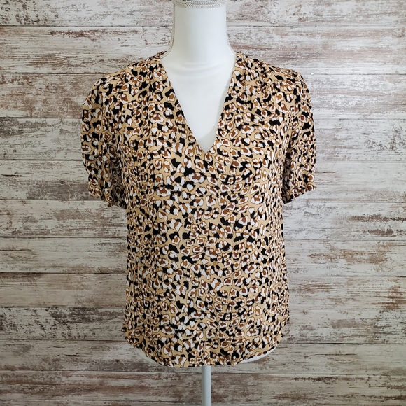 ELODIE Brown Leopard V-neck Pleated Blouse - Picture 9 of 9